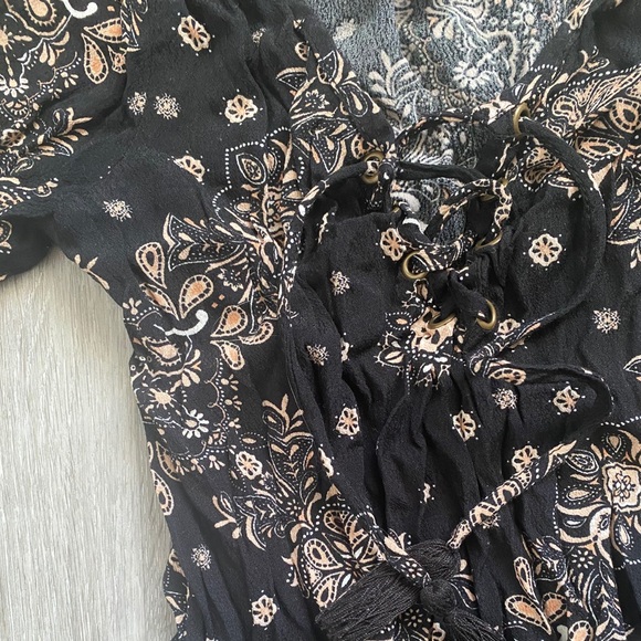 Paisley Longsleeve Romper - Picture 4 of 4